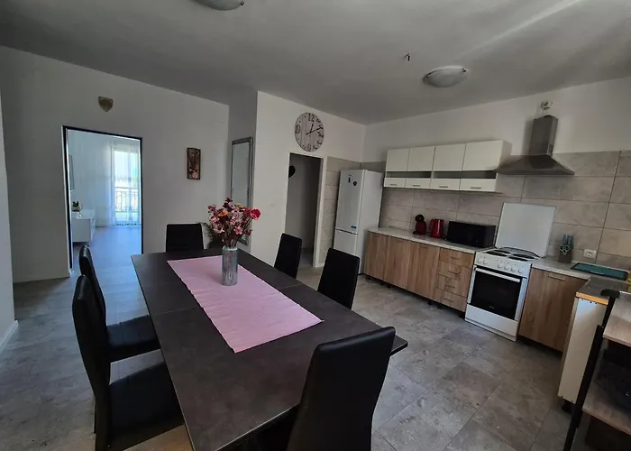 Margareta & Ena 公寓 马林斯卡