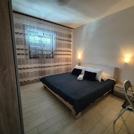 דירה Margareta & Ena