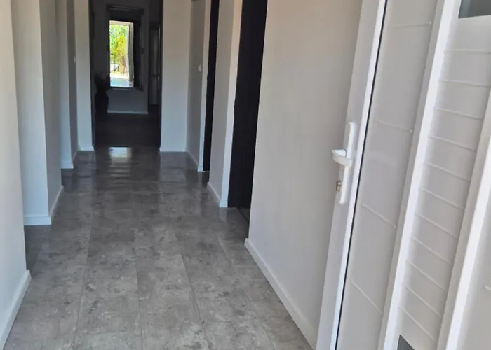 Margareta & Ena דירה