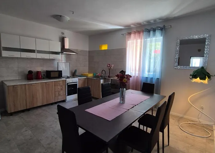 Margareta & Ena מאלינסקה