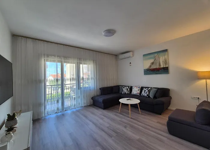 דירה Margareta & Ena