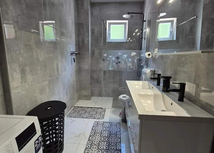 דירה Margareta & Ena *